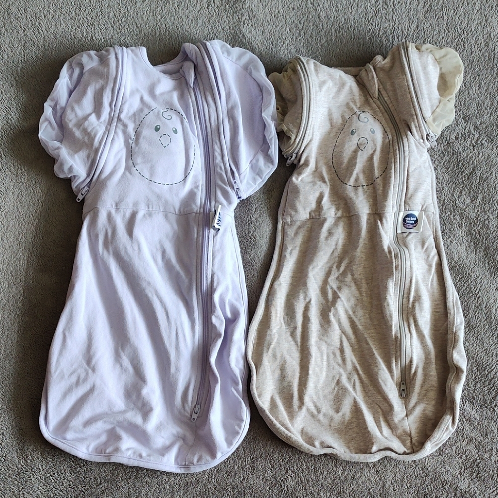 Nested Bean Short-Sleeve Baby Swaddle in Heathered Beige with Lilac Logo